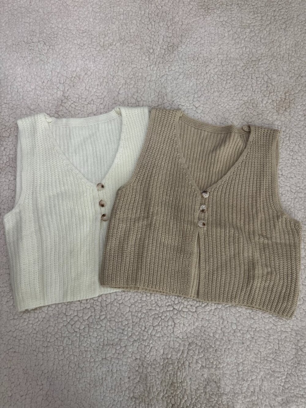 Knitted Buttoned Vest